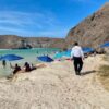 Continúan recorridos de apoyo y vigilancia en playas de La Paz durante el verano